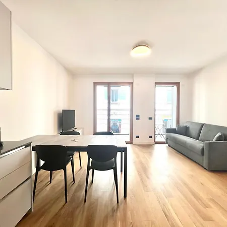 Comecasa Porta Romana Modern Milan