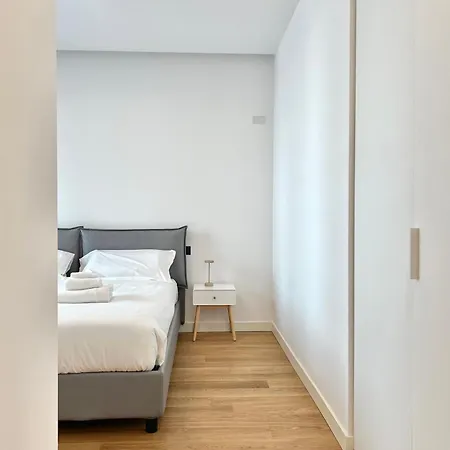 Comecasa Porta Romana Modern Milan